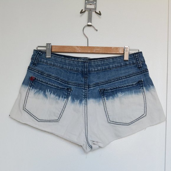 Dollhouse Ombre‎ Denim Shorts - Picture 4 of 9